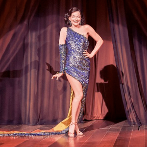 Gypsy Star Lara Pulver Shares Her Comfy Corner In California Gypsy Star Lara Pulver Shares Her Comfy Corner In California